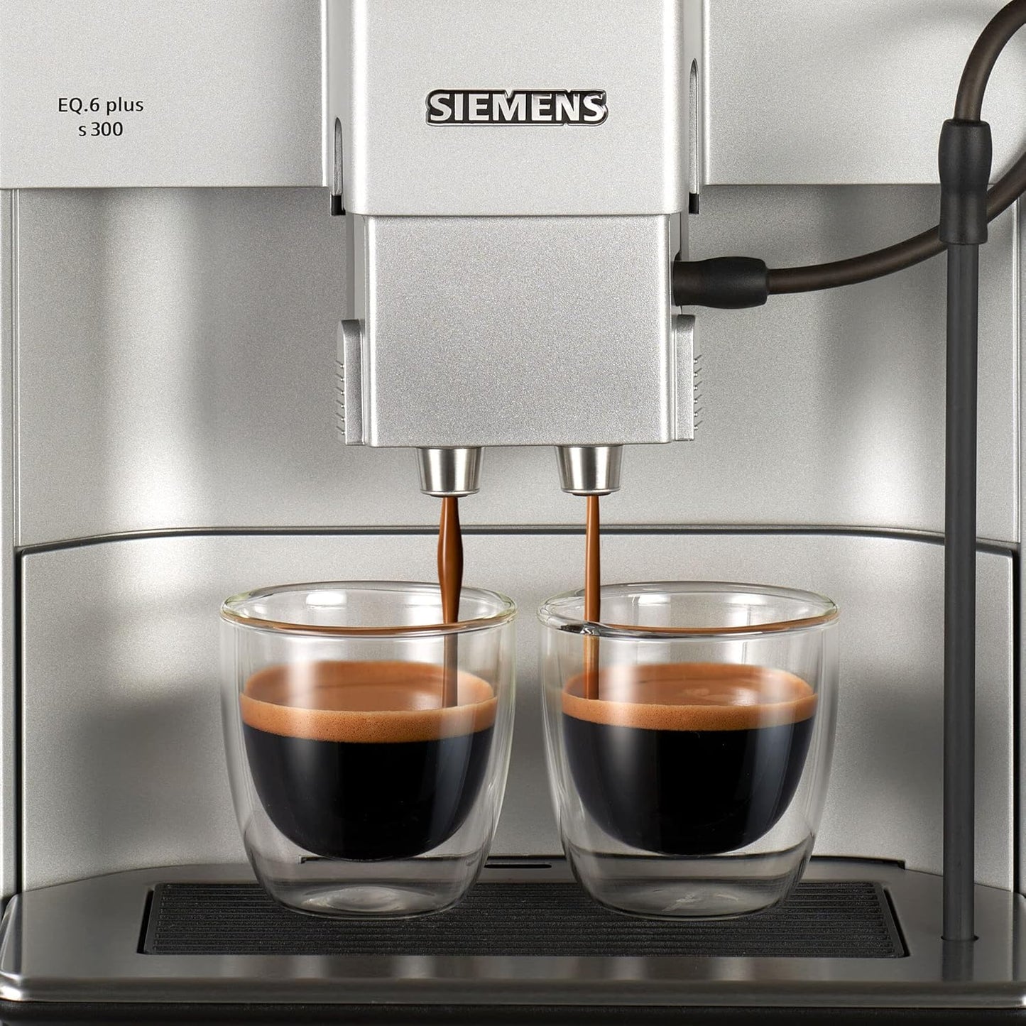 SIEMENS EQ6 plus S300, Fully Automatic Bean to Cup Espresso Coffee Machine with Cappuccinatore milk system, 10 coffee beverages, 2 user profiles - TE653M11GB, Titanium