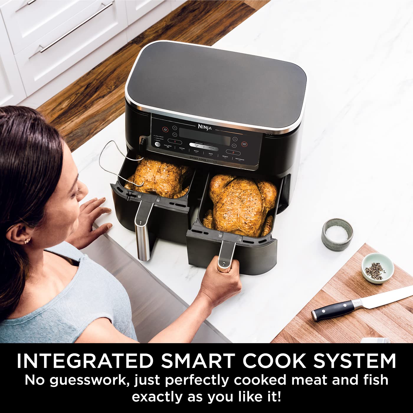 Ninja Double Stack XL Air Fryer, Vertical Dual Drawer Air Fryer with 4 cooking levels, 2 Drawers & 2 Racks, Space Saving Design, 9.5L Capacity, 6 Functions, 8 Portions, Tongs, Black/Copper SL400UKCP