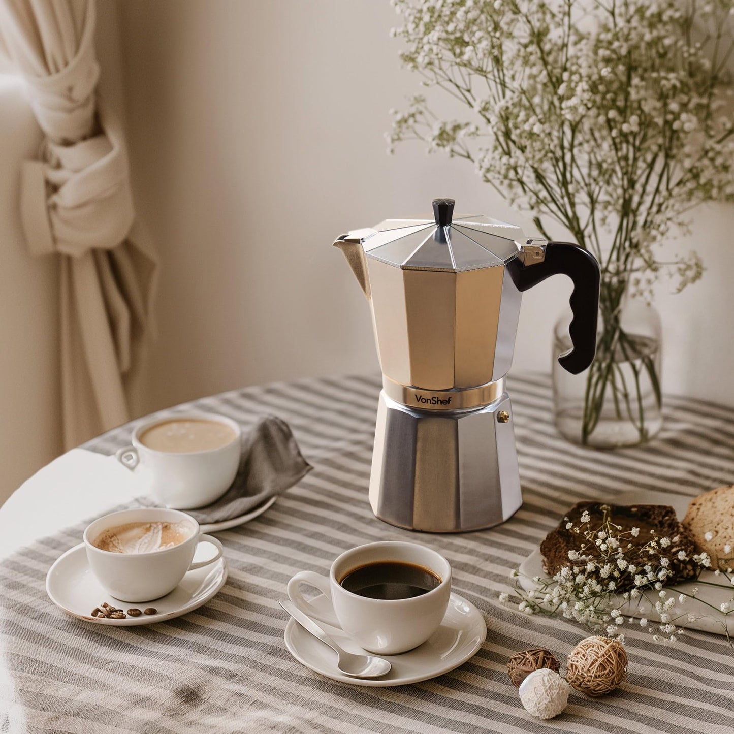 VonShef Stovetop Coffee Maker, 12 Cup Aluminium Italian Espresso Maker, 600ml Gas & Electric Stove Top Moka Pot with Replacement Gasket & Filter