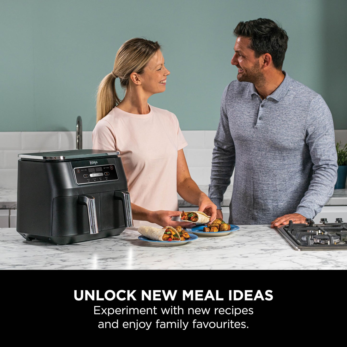 Ninja Foodi MAX Dual Zone Air Fryer, Amazon Exclusive, Tongs, 2 Drawers, 9.5L, 6-in-1, Use No Oil, Air Fry, Max Crisp, Roast, Bake, 8 Portions, Nonstick Dishwasher Safe Baskets, Copper/Black AF400UKCP