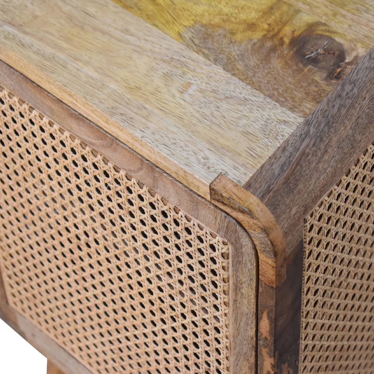 larrisa woven door bedside